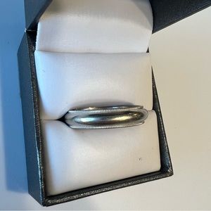 Men’s 10k White Gold Wedding Band!